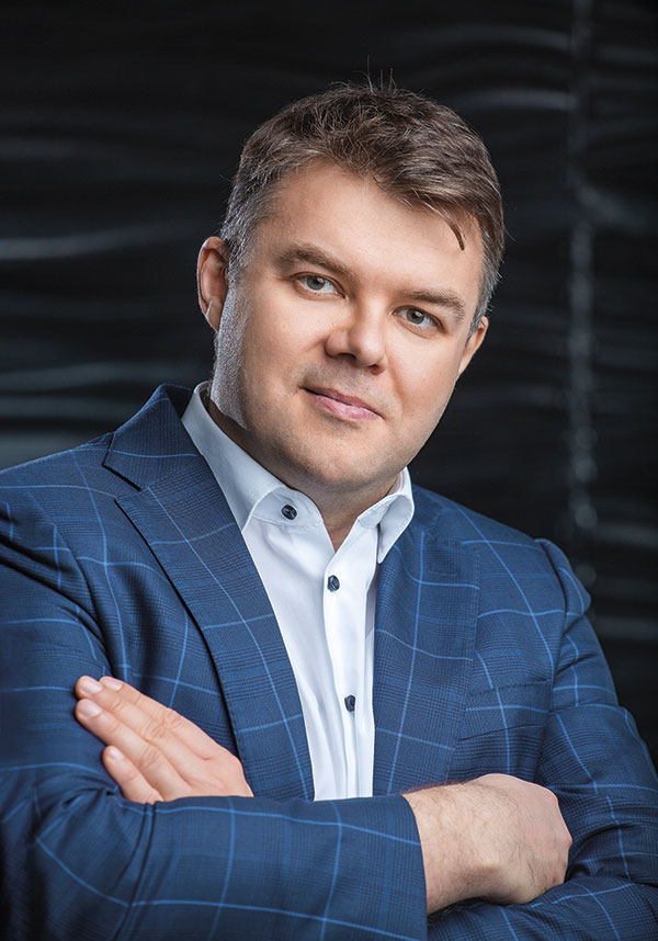 Михаил Брюханов, председатель совета директоров Первоуральскбанка, FCCA, магистр права, к.э.н.