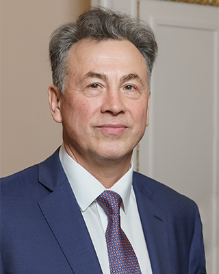 Вениамин Каганов, директор Ассоциации развития финансовой грамотности